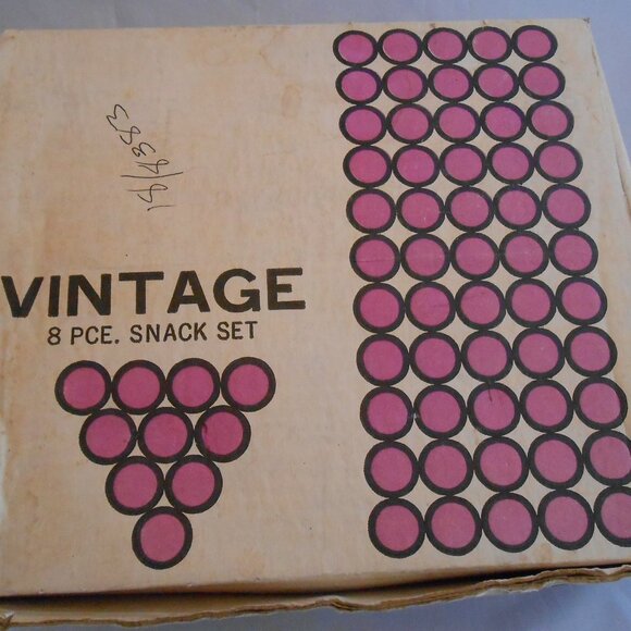 Vintage Anchor Hocking 8 Piece Snack Set, Grapes/Vines, Serva-Snack, W/Box - Picture 5 of 10